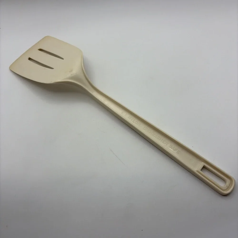 Vintage Ekco Spice of life Hard Plastic Melamine Slotted Spatula